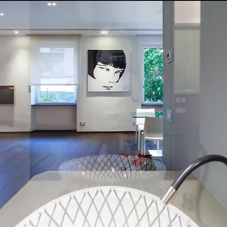 Сasa de vacaciones Modern Flat With Garden And Parking